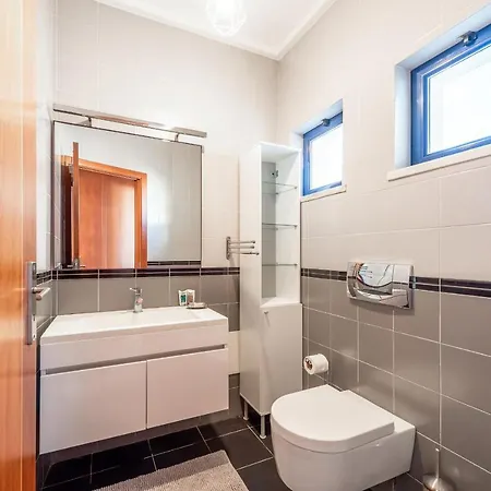 Сasa de vacaciones Guestready - Botequim House - Romao